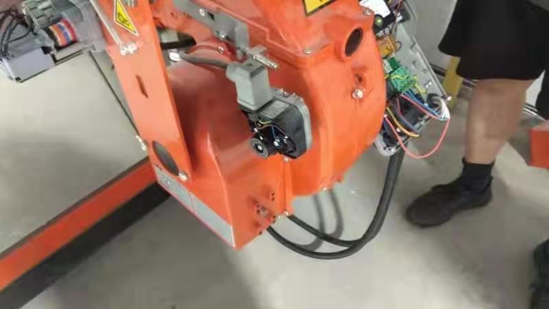 日常維修項(xiàng)目（專(zhuān)業(yè)維修燃燒器）